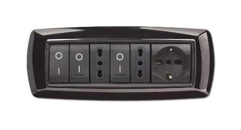 Placca MyLife 7 moduli nero