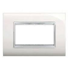 Placca NewPrestige 4 moduli bianco
